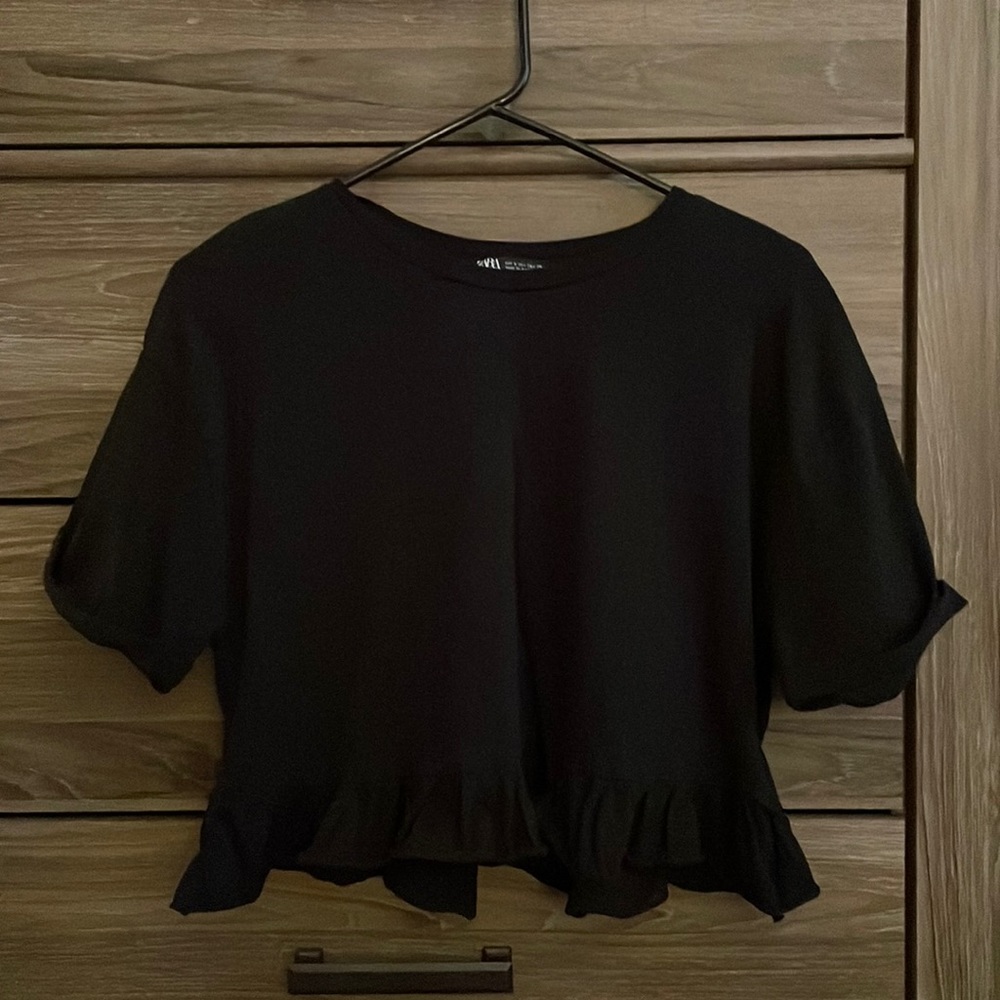 Zara Black crop top